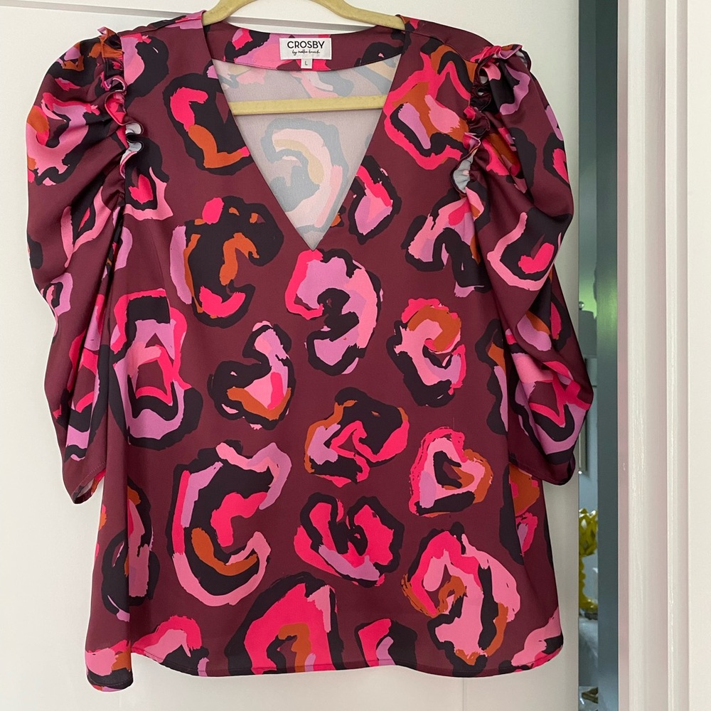 Like new Crosby top, size L. V neck, 3/4 sleeve with beautiful detail.